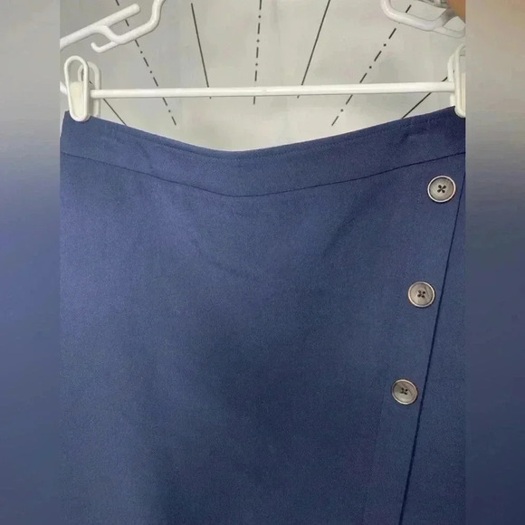 Banana Republic Navy Blue Button Detail Mini Skirt - Picture 7 of 8
